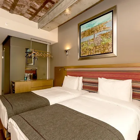Bankerhan Galata - Adults Only Special Category